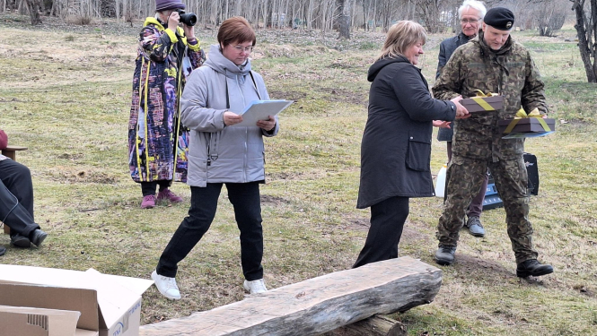 “Apstādīsim Latviju ar augļu kokiem” Veģos – kopā stādīts nākotnes prieks