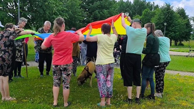 Kanisterapija – mīļums, kas dziedē