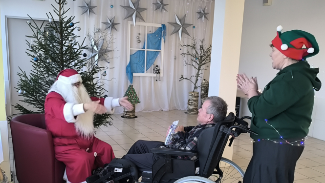 Smiekli, dejas un svētku prieks “Gudeniekos”