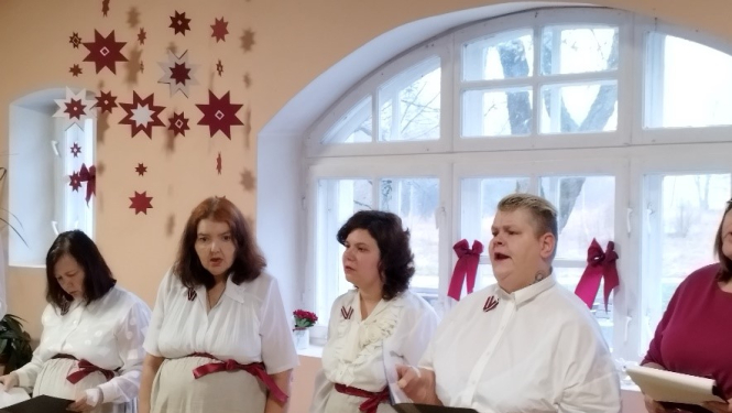 Latvijas valsts svētku svinēšana Aizvīķos