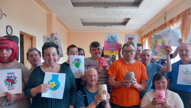 No vienkāršas burciņas līdz skaistai vāzei