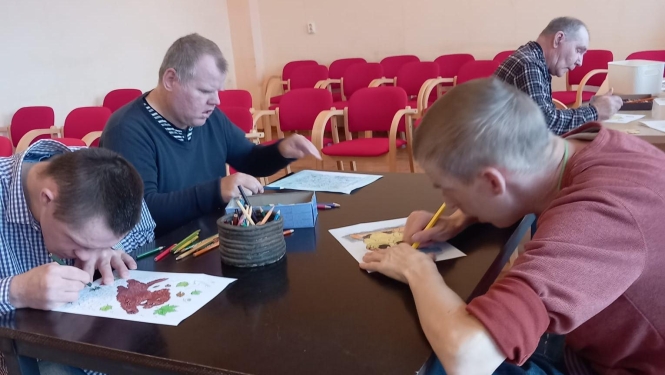 “Krāso, radi un priecājies!” – radošuma un iedvesmas diena “Veģos”