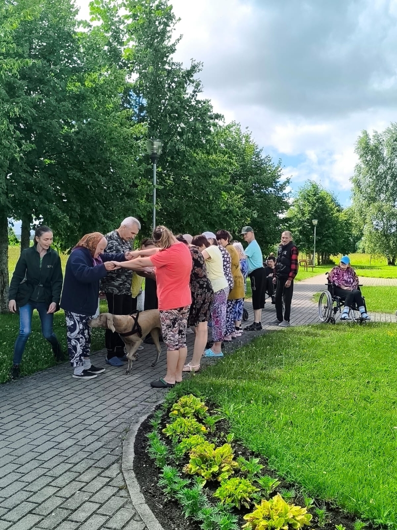 Kanisterapija – mīļums, kas dziedē