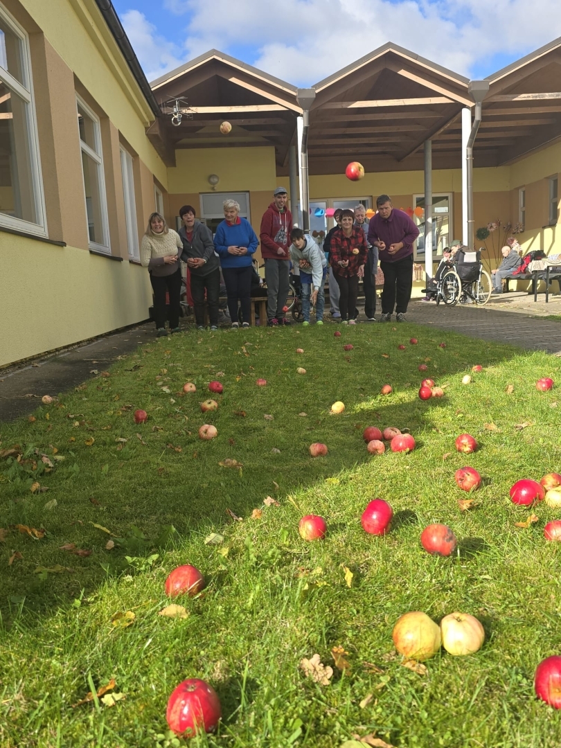 “Rudens brīnums – ābols!” – gardi un jautri rudens svētki “Gudeniekos”