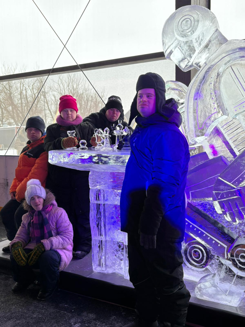 Ledus mākslas burvība Jelgavā – aukstums mūs nebaida!