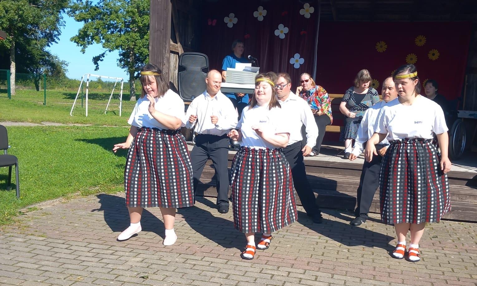 Amatieru mākslas svētki filiālē “Veģi” – dziesmu, deju, radošuma un draudzības piepildīta diena
