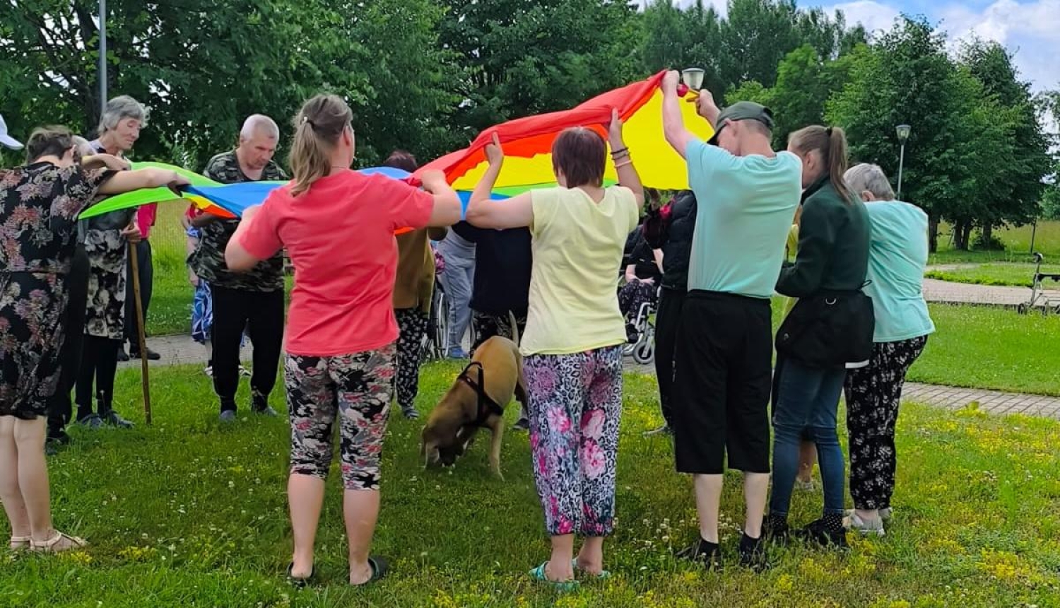 Kanisterapija – mīļums, kas dziedē