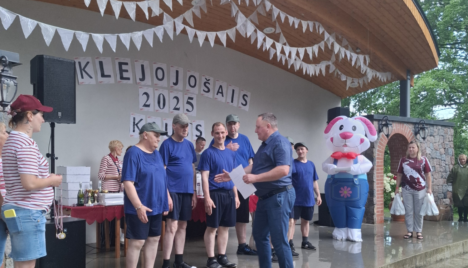 Klejojošais kauss