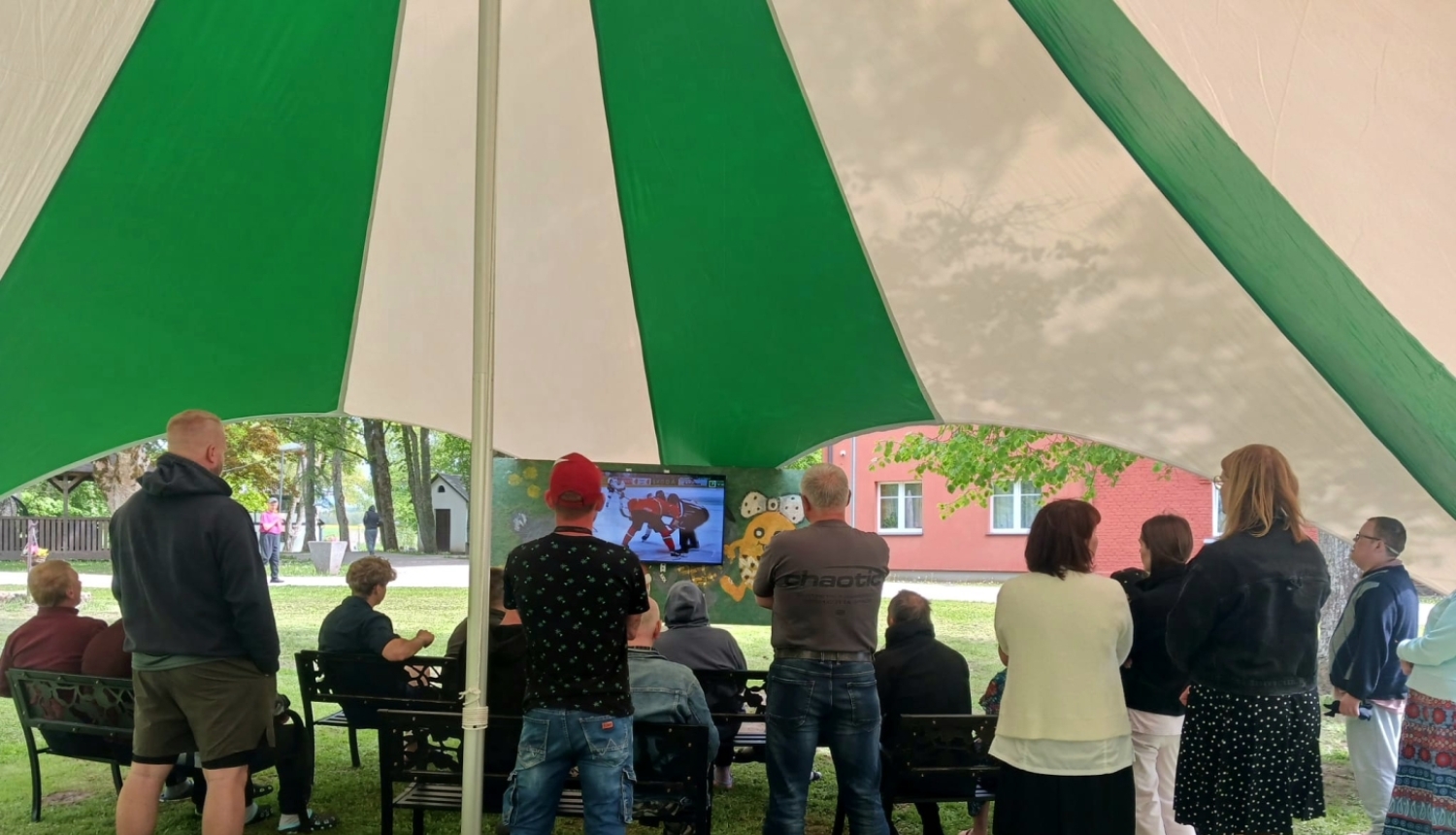 Hokeja emocijas kopā filiālē “Aizvīķi”