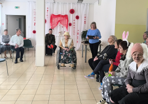 Pavasari ieskandinot – “Gudenieku” filiālē dziesmas, dejas un sirsnīgi smaidi