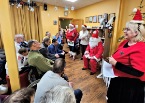 Dundagu apciemoja Salavecītis