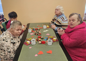Sirsnīgs vakars sveču gaismā – draudzības un mīlestības noskaņās Dundagā