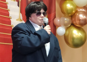 **Popielas spožums Dundagā – no Turaidas roze līdz Elvis Presley un Intars Busulis “Bēbīšu maršam”**