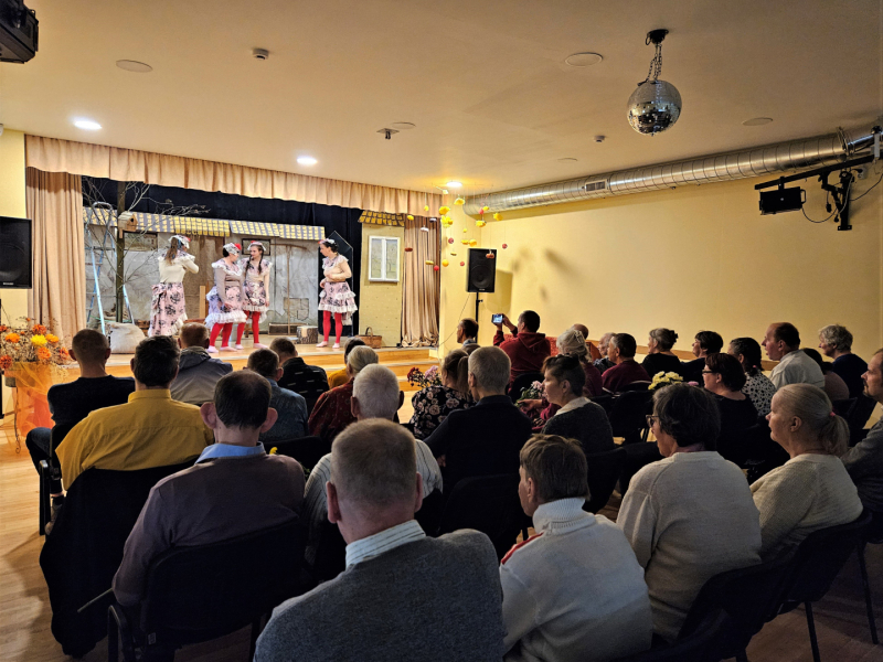 Apmeklējām Pūņu amatierteātri