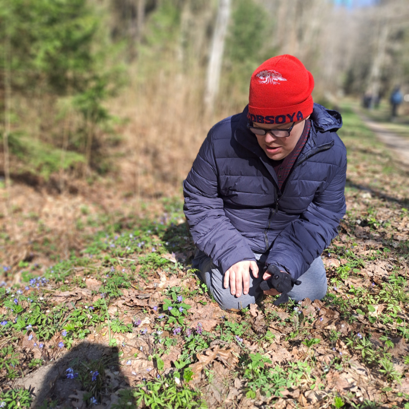 Pavasara pārgājiens Aizvīķos – daba, ugunskurs un kopā būšanas prieks