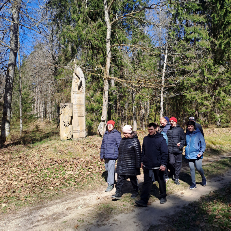 Pavasara pārgājiens Aizvīķos – daba, ugunskurs un kopā būšanas prieks