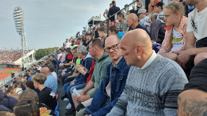 Lielais futbols klātienē
