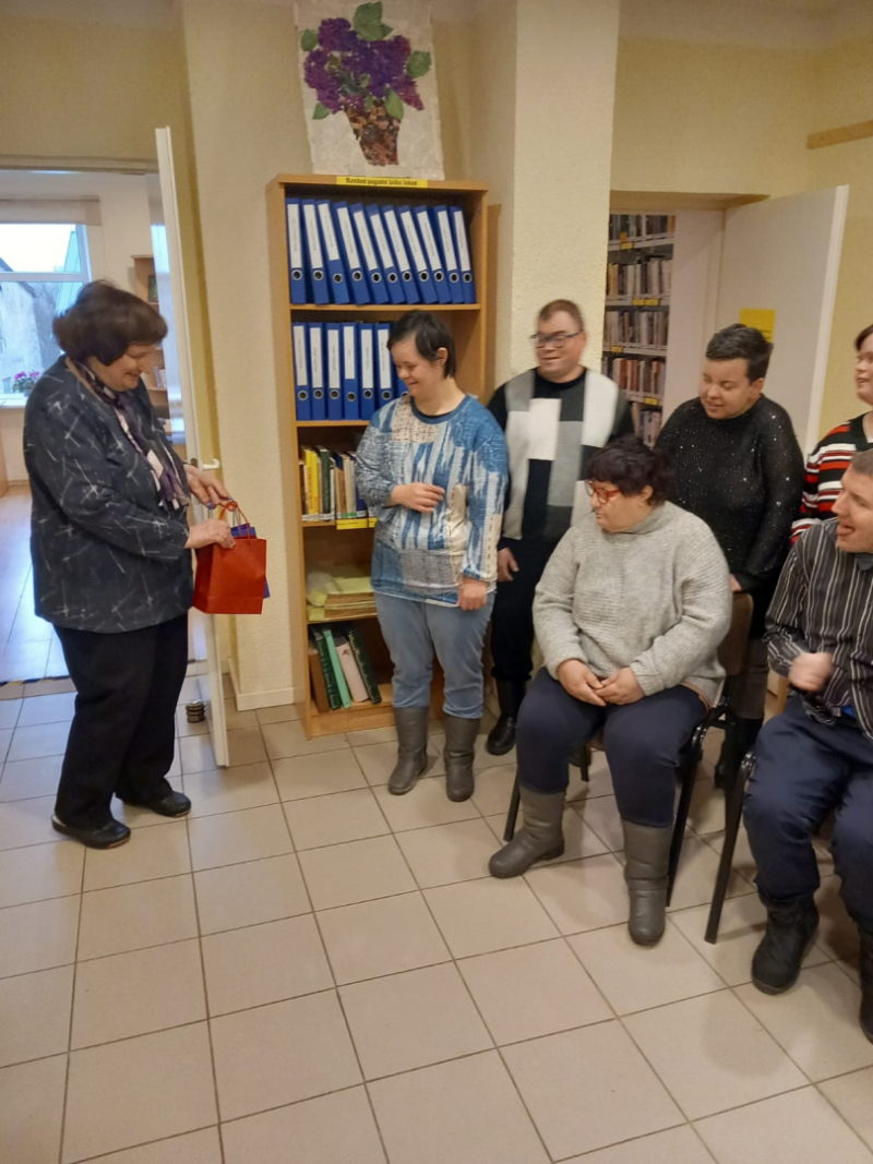 Apmeklējām I.Sniķeres un A.Jefimova rokdarbu izstādi