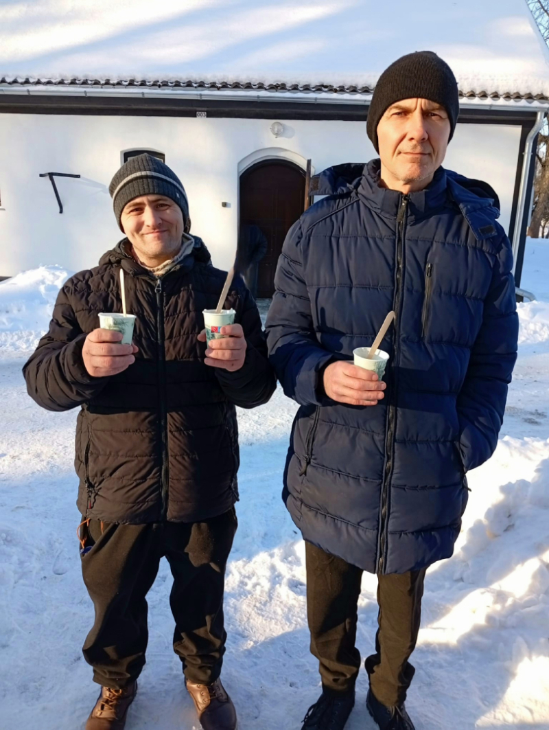 Ziema kļūst saldāka: VSAC “Kurzeme” filiālē “Aizvīķi” gatavoja saldējumu sniegā!