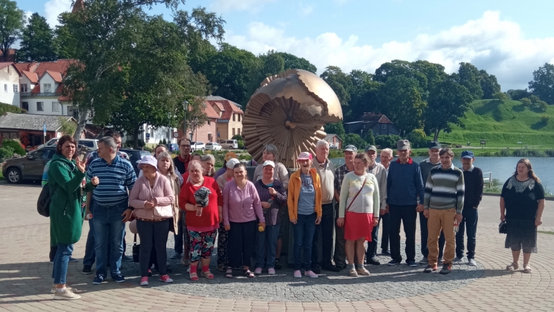 Iļģi” iemītnieki kopā ar darbiniekiem devās izbraukumos un ekskursijās