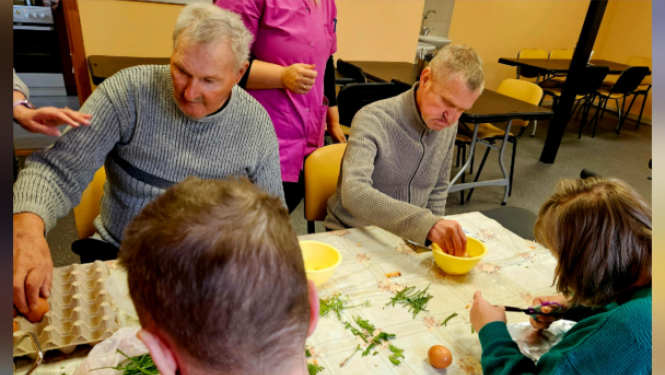 Jautras Lieldienas “Dundagā” – rotaļas, olu kaujas un pavasara prieks