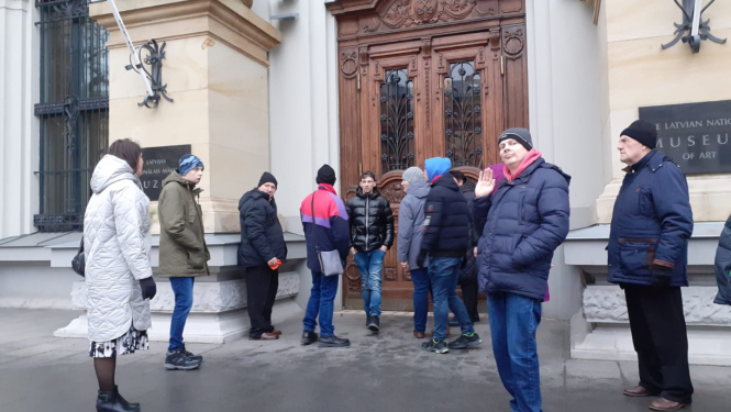 27. janvāra rītā balts busiņš izripoja pa VSAC Kurzeme filiāles “Iļģi” vārtiem