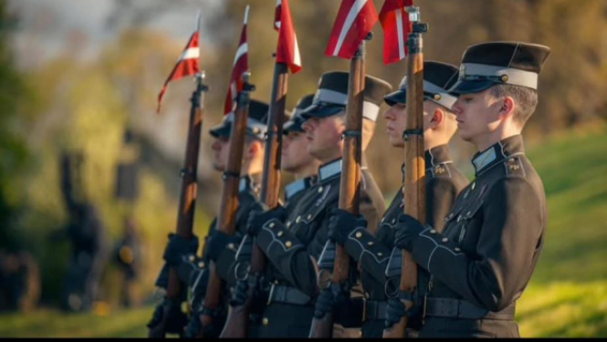 “Brīvības svētku” militārā parāde
