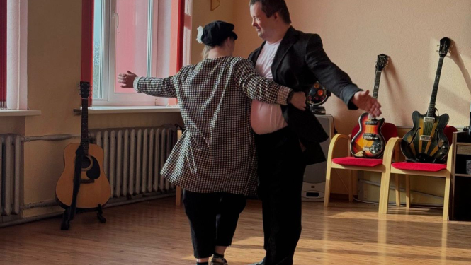 Kad zvaigznes tiekas: mūzika, radošums un prieks “Veģos”