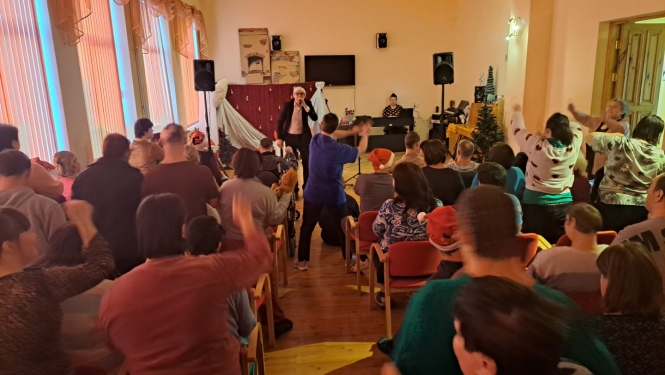 Veģos duets “JAU” ar labdarības koncertu