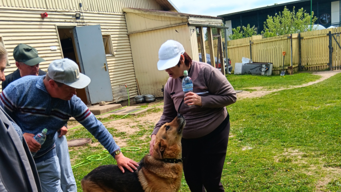 Apciemojām dzīvnieku patversmi “Ausma”