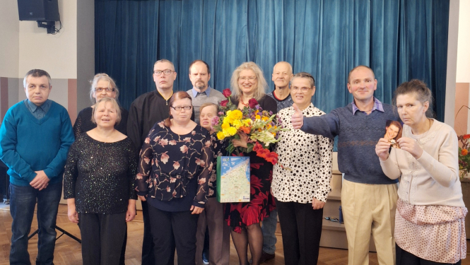 Muzikālu pēcpusdienu ar dziedātāju Doroteju Loču