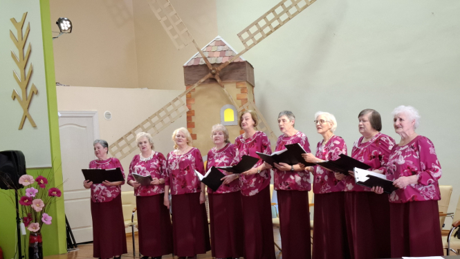 Sirds siltuma piepildīts koncerts filiālē “Iļģi” – viesojas ansamblis “Uzmet garu”
