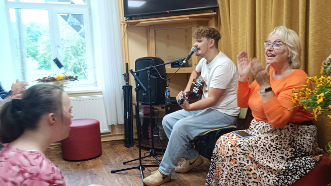 Svinam Senioru dienu