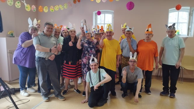 “Zaķu ballīte” Aizvīķos – dejas, dziesmas un pavasara prieks pēc Lieldienām