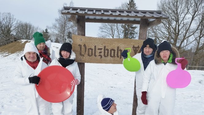 Prieki Volzbaha kalnā