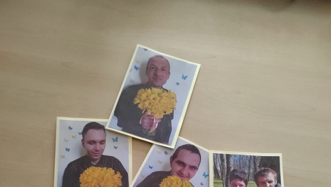 Sirsnīgi sveicam visas māmiņas svētkos!