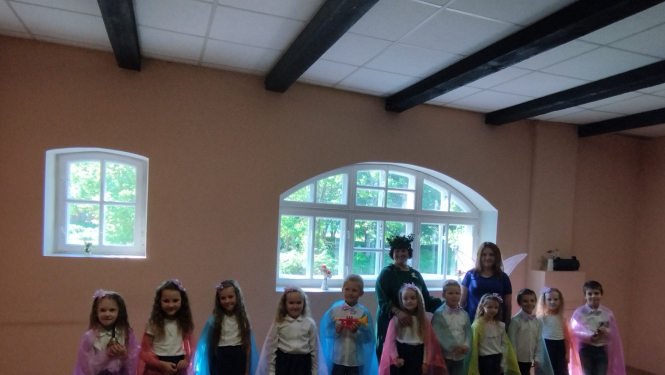 Ciemos Kalētu bērnudārza audzēkņi