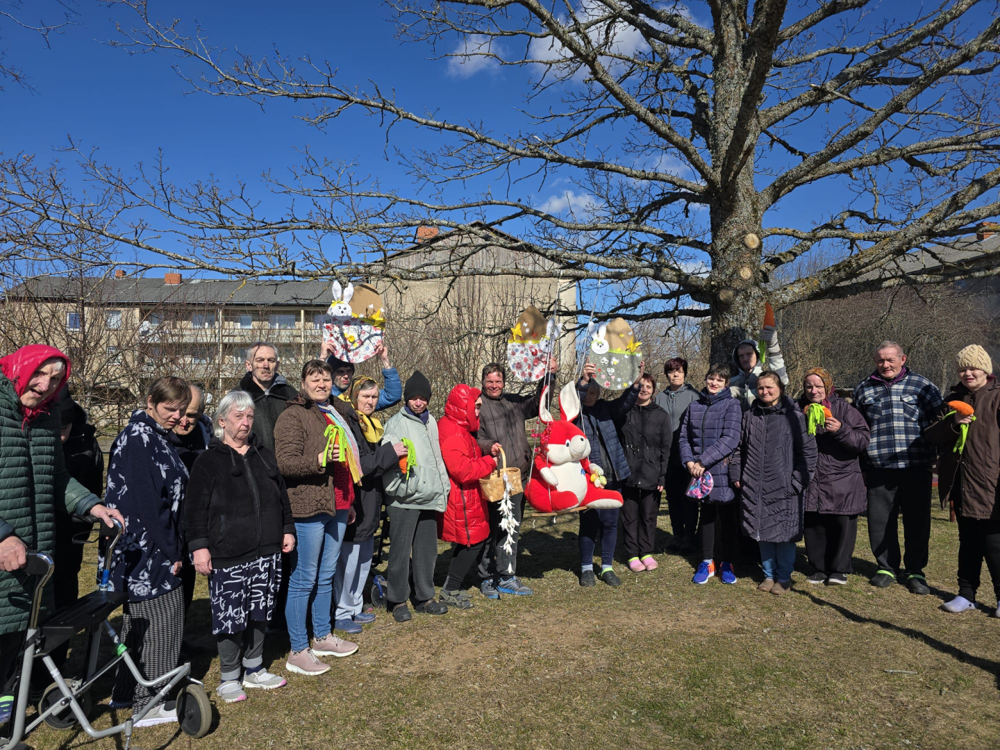 Lieldienu zaķa sagaidīšana “Gudeniekos” – rotaļas, šūpoles un prieka pilni mirkļi