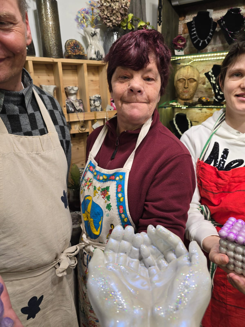 Radošs un iedvesmojošs rīts Liepājā “Gudenieku” filiāles klientiem