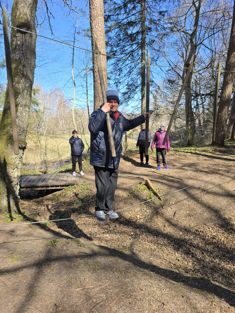 Pavasarīga ekskursija “Gudeniekos” – Kurzemes skaistums, vēsture un piedzīvojumi