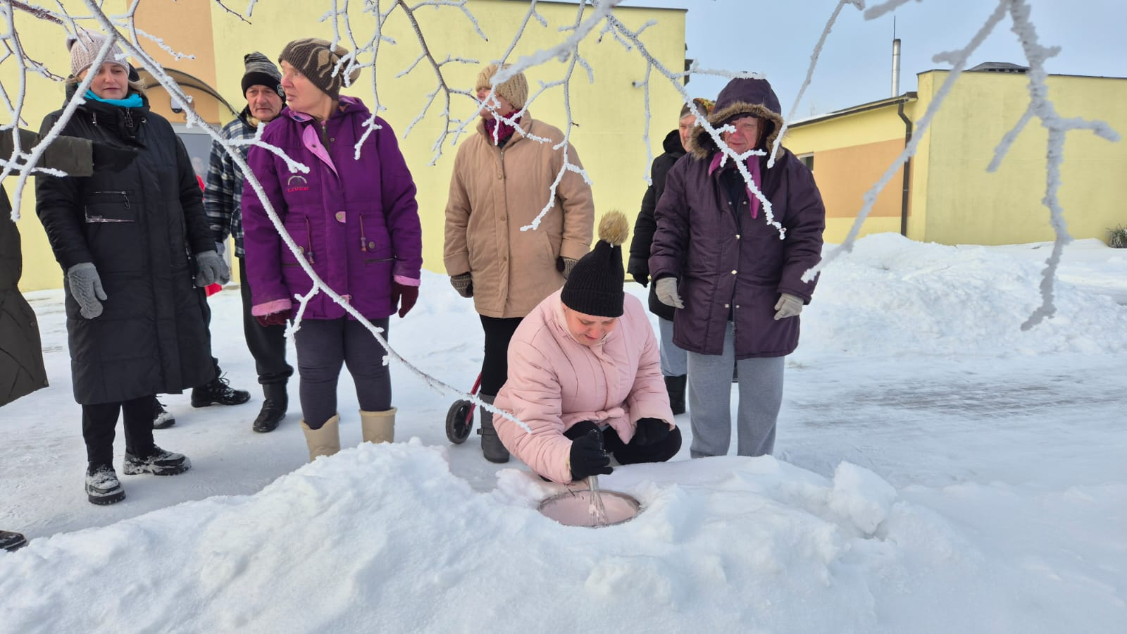 Ziema aiz loga, saldējums uz goda