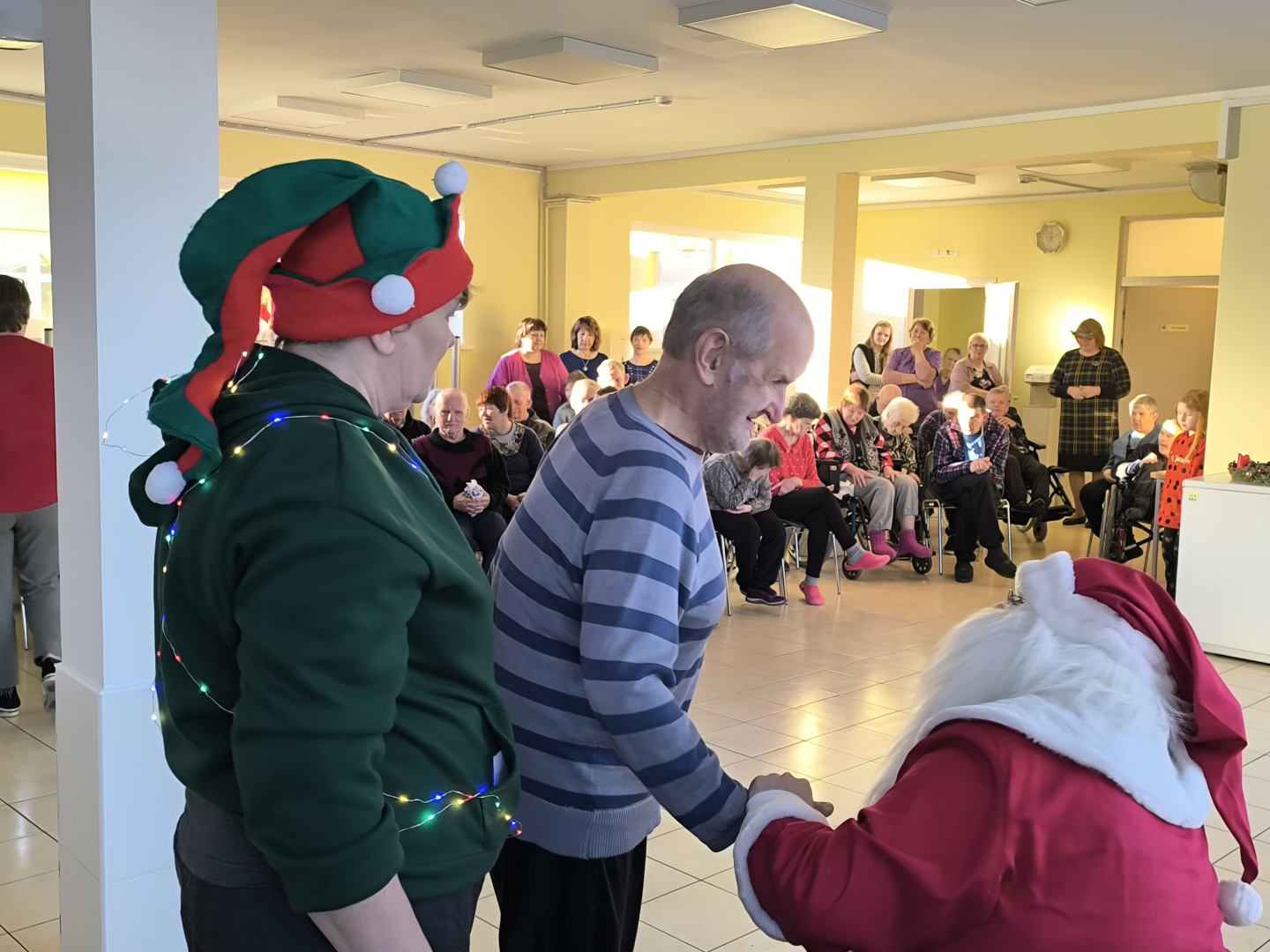 Smiekli, dejas un svētku prieks “Gudeniekos”