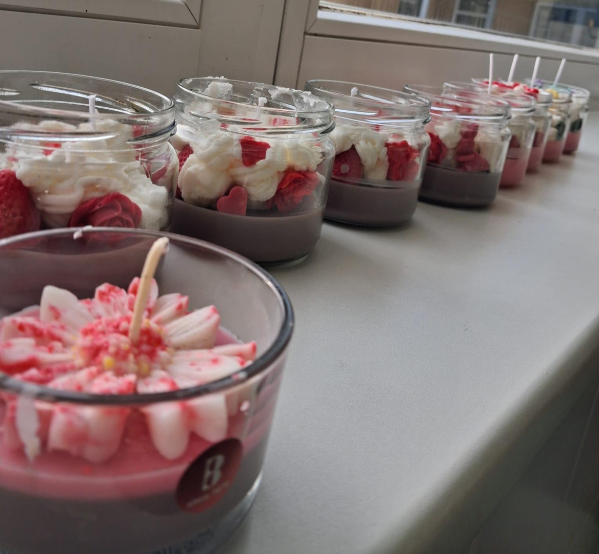 Sveču mēnesis Gudeniekos – radošums, gaisma un siltums katrā liesmiņā!