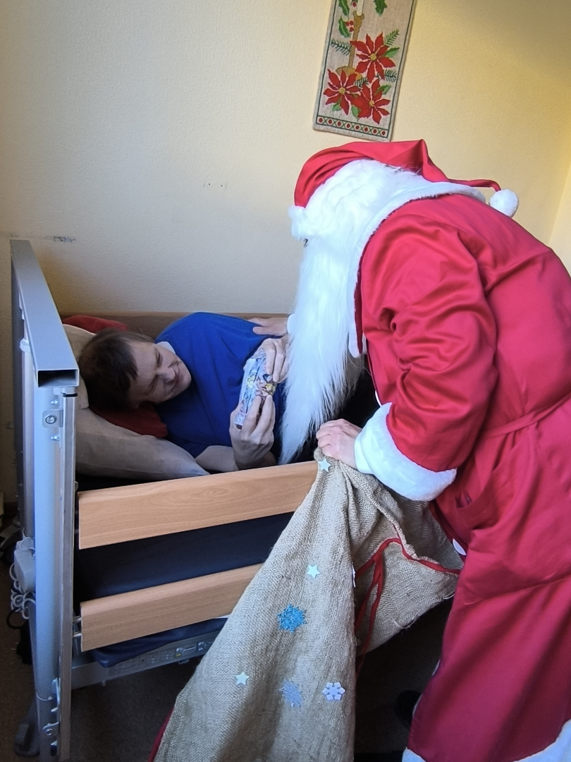 Smiekli, dejas un svētku prieks “Gudeniekos”