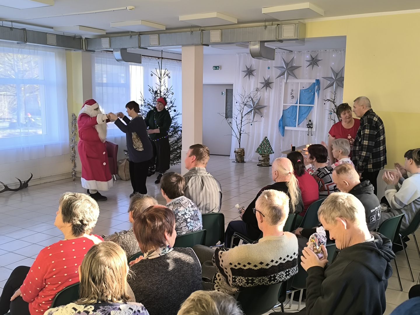 Smiekli, dejas un svētku prieks “Gudeniekos”