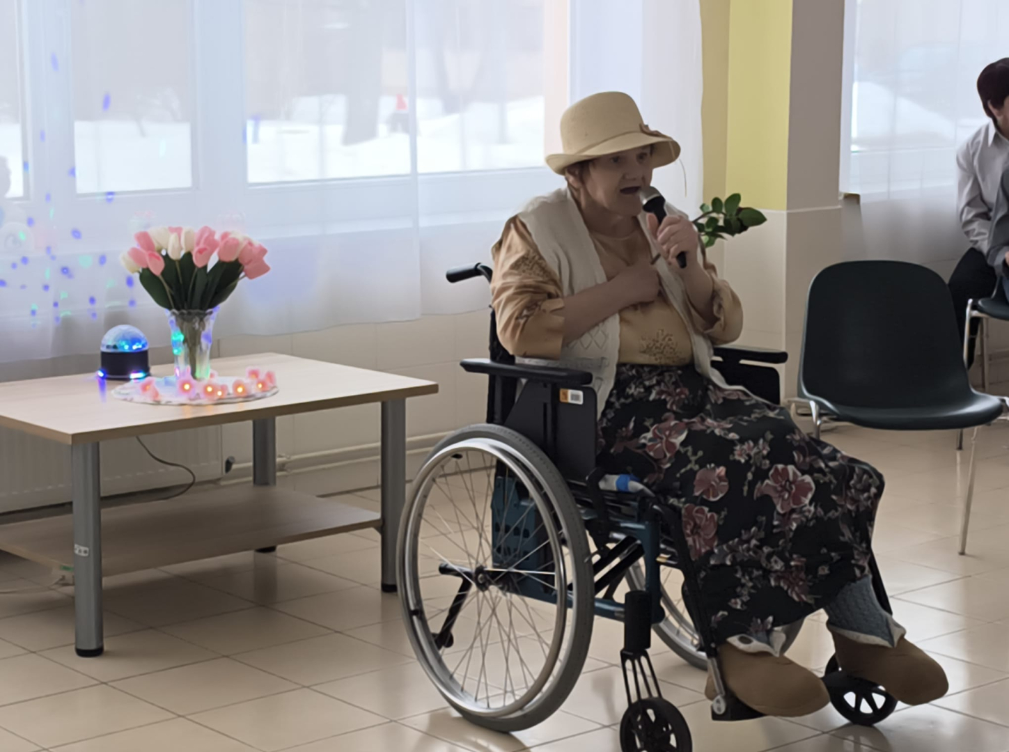 Pavasari ieskandinot – “Gudenieku” filiālē dziesmas, dejas un sirsnīgi smaidi