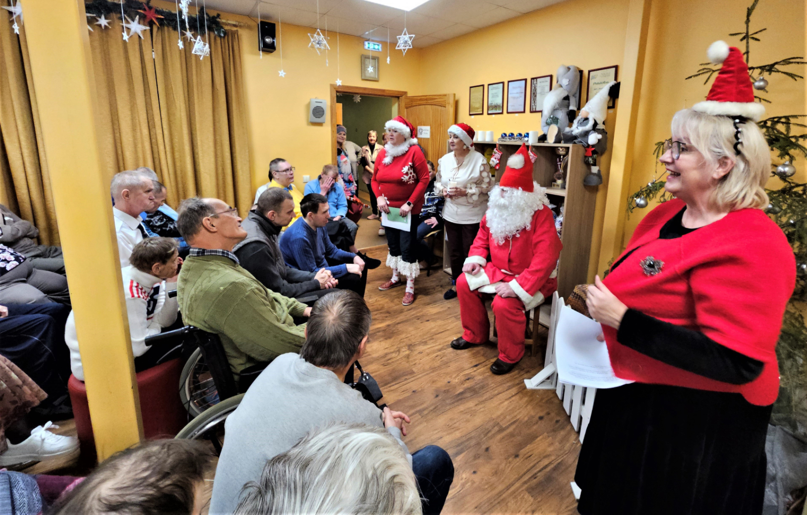 Dundagu apciemoja Salavecītis