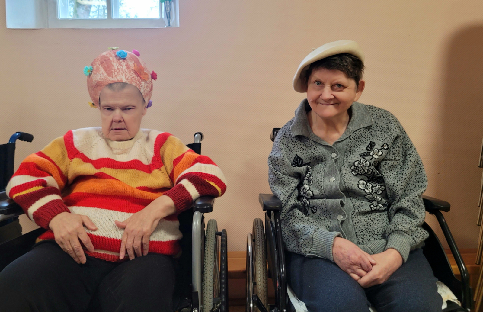 Krāsainā “Cepuru balle” Aizvīķos – radošums, prieks un kopā būšana