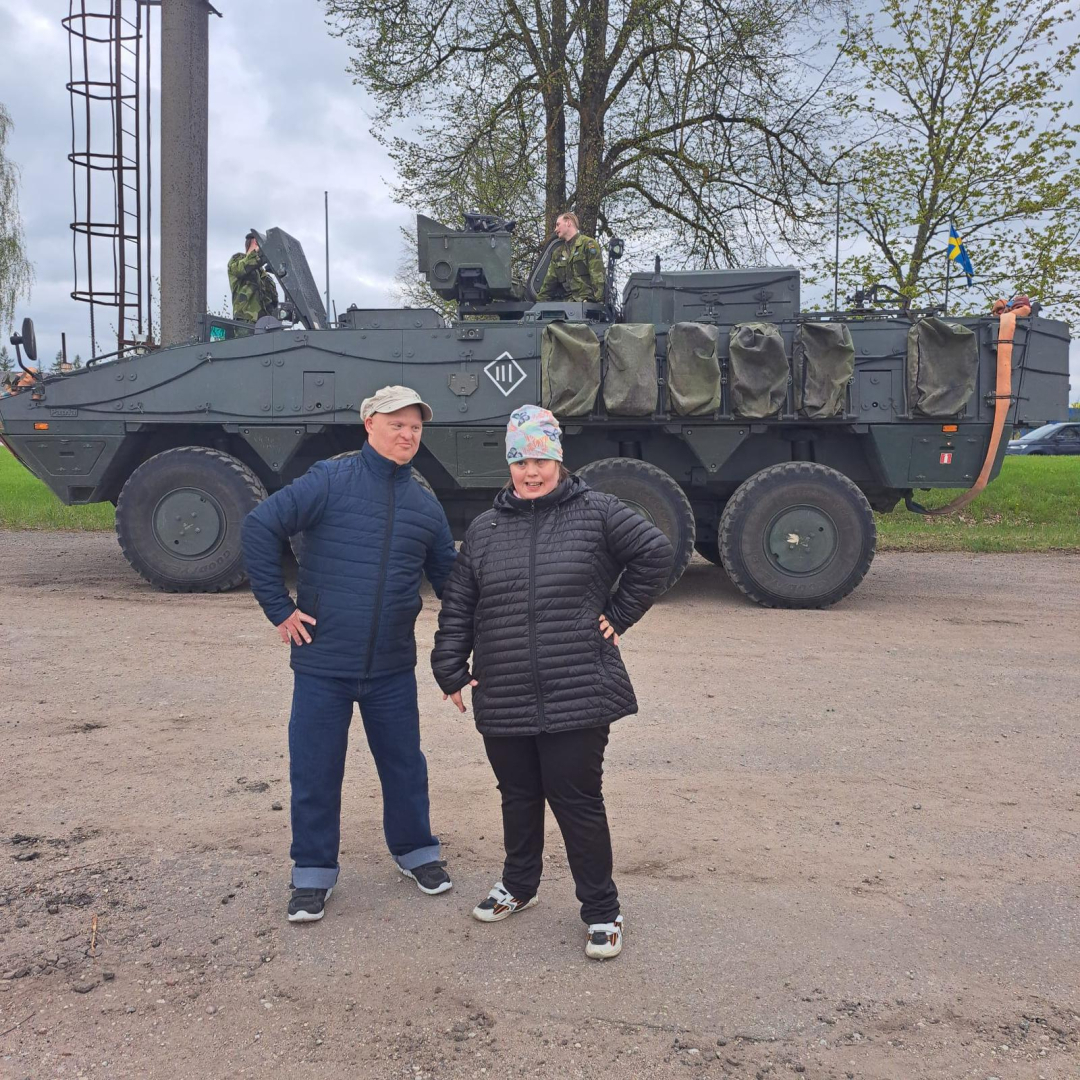“Brīvības svētku” militārā parāde