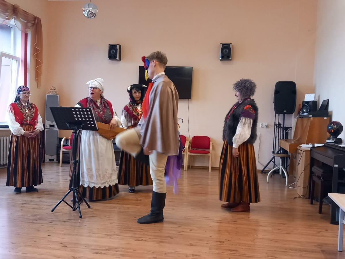 Koncertē "Sabiles ogas"